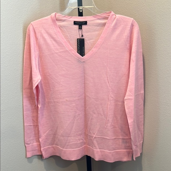 Banana Republic Soft Pink Knit sweater - Picture 1 of 4